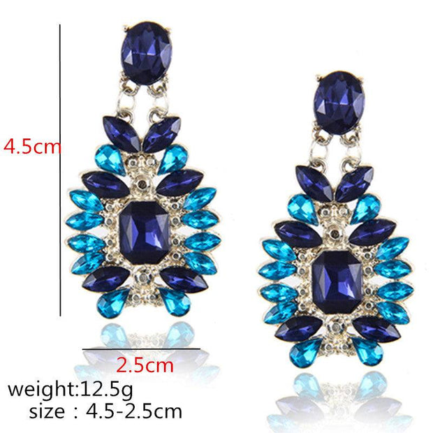 Alloy diamond earrings for women
 Style: European and American
 
 Material: Alloy
 
 Treatment process: electroplating
 
 Type: Earrings
 
 Style: Women's
 
 Shape: drop shape
 
 Packaging: IndividESAAS Merch DesignDesigns by SAASAlloy diamond earrings