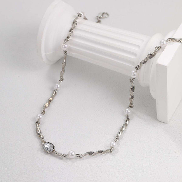 Fashion Irregular Necklace For Women
 Product information:
 
 Treatment Process: Electroplating
 
 Color: 5843601, 5566901, 56673, 5680301, 5680601, 5680602, 5745101
 
 Applicable people: Female
 
 MatrSAAS Merch DesignDesigns by SAASFashion Irregular Necklace