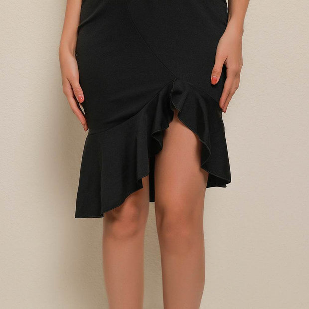 dress
 Combination form: single piece
 
 Skirt length: mid-length skirt
 
 Skirt type: lotus leaf skirt
 
 Waist type: Mid waist
 
 Clothing placket: hedging
 
 Popular e0Designs by SAASDesigns by SAASdress