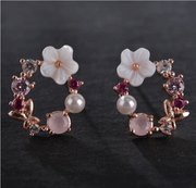 Sweet Flower Earrings for Women
 Overview：
 
 100% new design high quality
 
 No fading, good material
 
 


 Note :
 
 Avoid acid, alkali and humid environment
 
 


 Specification:
 
 Style; KorESAAS Merch DesignDesigns by SAASSweet Flower Earrings
