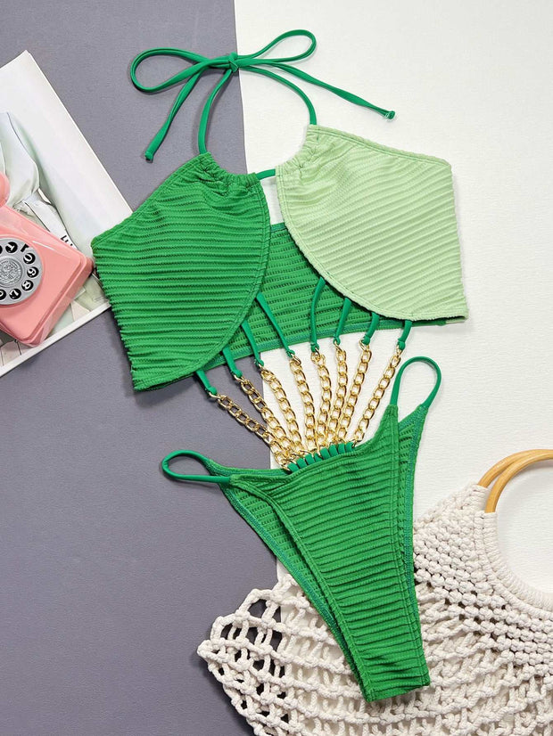 Emerald Envy: Luxe Seashell-Inspired Chain-Link Monokini
