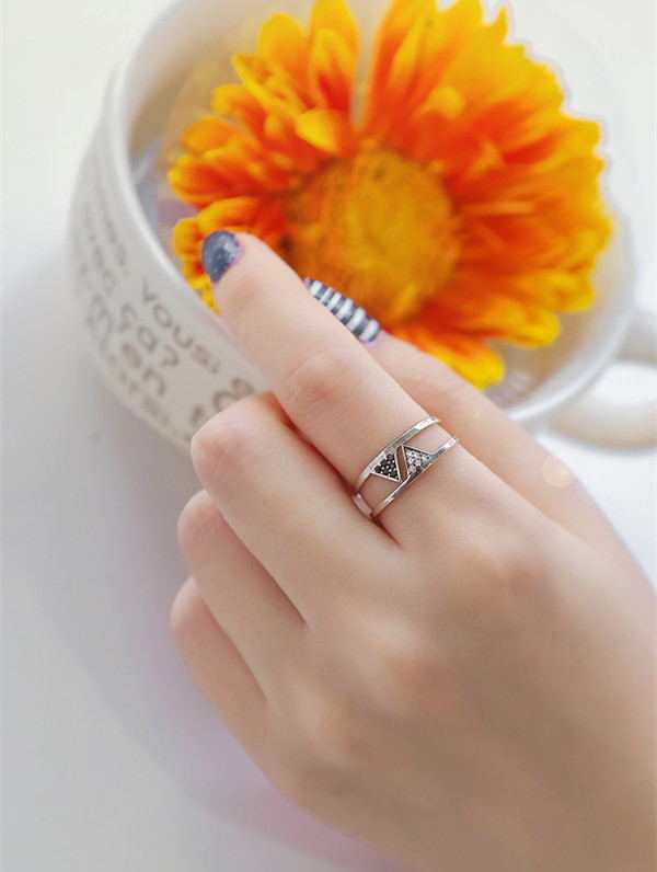 925 Sterling Silver Rings for Women
 100% Brand New Fashion Women Ring


 Size Available:open ring


 Gender:Women ,Girl


 Occassion: Party , Dating


 Fine/Fashion:Fashion  ,Vintage


 Material: 925WSAAS Merch DesignDesigns by SAAS925 Sterling Silver Rings