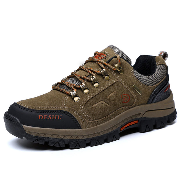 New outdoor mountaineering shoes, waterproof sneakers for men and wometSAAS Merch Design