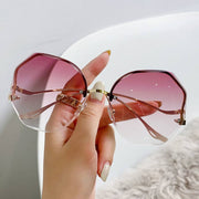 Fashionable UV Protection Sunglasses For Women
 Product information:
 


 Lens color: Gray
 
 Frame Color: Gold
 
 Transmittance classification: Category 1 / Light sunglasses
 
 Polarized or not: No
 
 StructureMSAAS Merch DesignDesigns by SAASFashionable UV Protection Sunglasses
